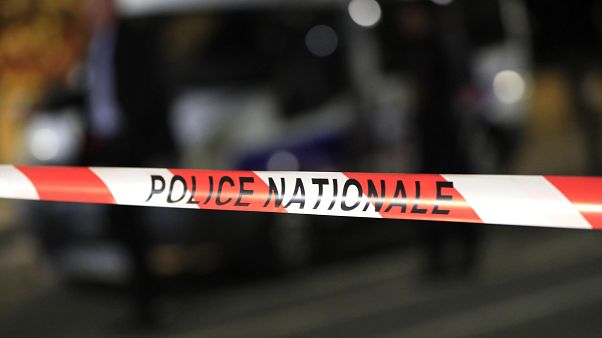 Απομακρύνεται το ενδεχόμενο τρομοκρατίας στην επίθεση με μαχαίρι στο Παρίσι Απομακρύνεται το ενδεχόμενο τρομοκρατίας στην επίθεση με μαχαίρι στο Παρίσι