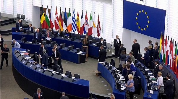 Европарламент обсудит Венгрию Европарламент обсудит Венгрию