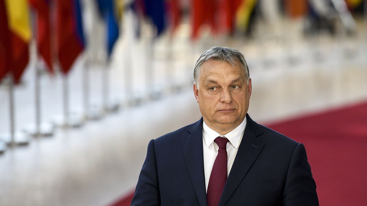 Orbán se defiende en la Eurocámara del informe Sargentini