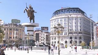 Σκόπια: Πυρετός στα δύο επιτελεία λίγο πριν από το δημοψήφισμα