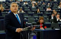 Újra a Fidesz néppárti tagságáról szólnak a viták Brüsszelben