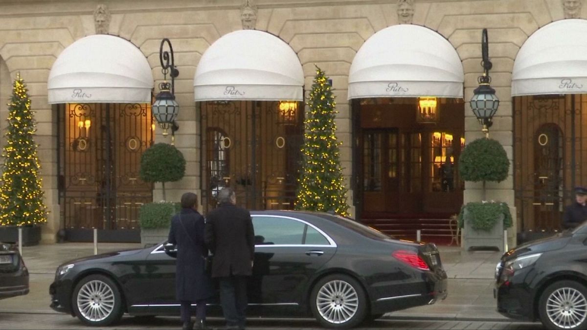 Saudi princess 'has €800,000 of jewellery stolen' from Ritz hotel in Paris