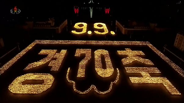 La Corée du Nord célèbre ses 70 ans dans un défilé géant La Corée du Nord célèbre ses 70 ans dans un défilé géant