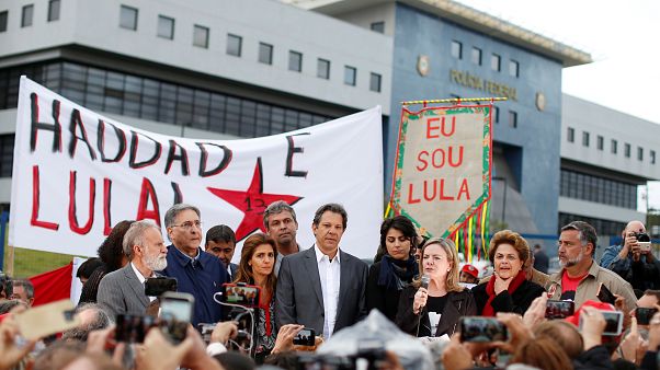 "Haddad, c'est Lula", comme le dit cette banderole "Haddad, c'est Lula", comme le dit cette banderole