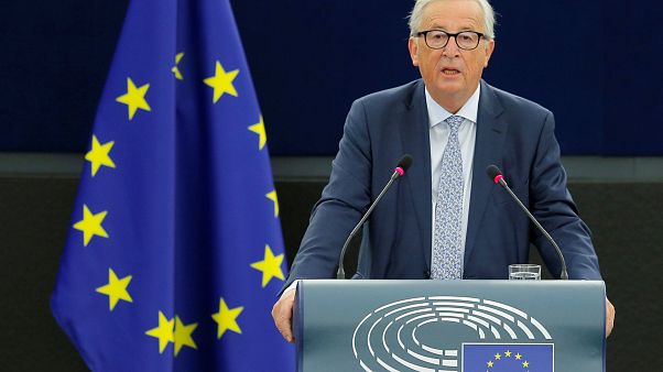 Γιούνκερ: Η Ελλάδα σε σωστή τροχιά μετά τα προγράμματα Γιούνκερ: Η Ελλάδα σε σωστή τροχιά μετά τα προγράμματα