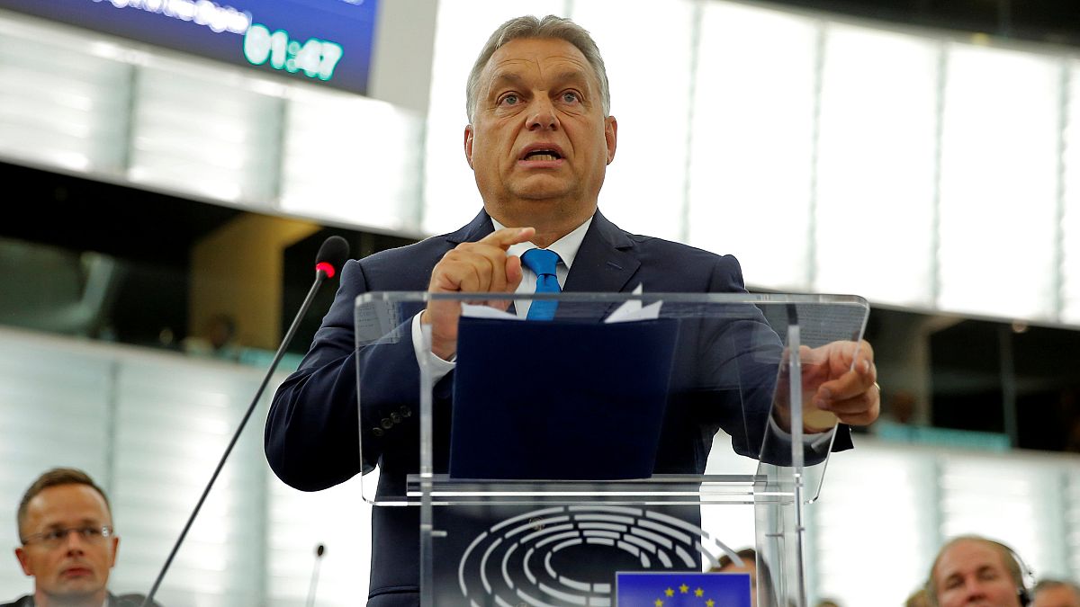 Strasbourg'da konuşan Macaristan Başbakanı Viktor Orban