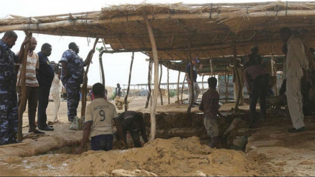 INTERPOL Sudan'da insan kaçakçılarının elinden 94 çocuğu kurtardı