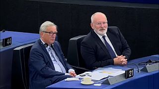Juncker's speech: reactions between applause and boredom