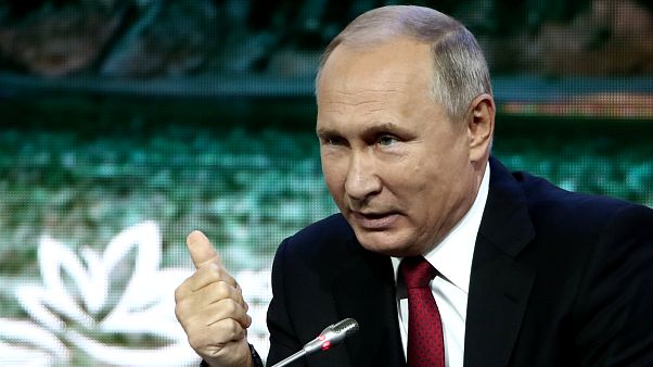 Putin'den İngiltere'ye cevap: Eski ajan Skripal'in zehirlenmesinde suçlananlar sivil Putin'den İngiltere'ye cevap: Eski ajan Skripal'in zehirlenmesinde suçlananlar sivil