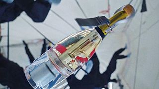 Uzaya gidecek turistler için özel hazırlandı: Uzay şampanyası