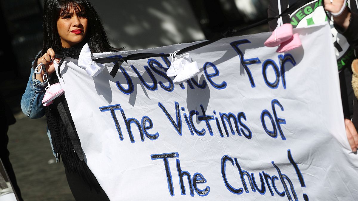 Protesta contra los abusos sexuales en la Iglesia católica en Dublín