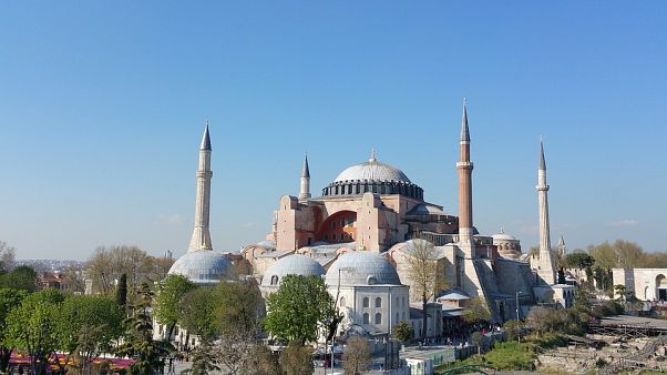 محكمة تركية ترفض السماح للمسلمين بالصلاة في آيا صوفيا محكمة تركية ترفض السماح للمسلمين بالصلاة في آيا صوفيا