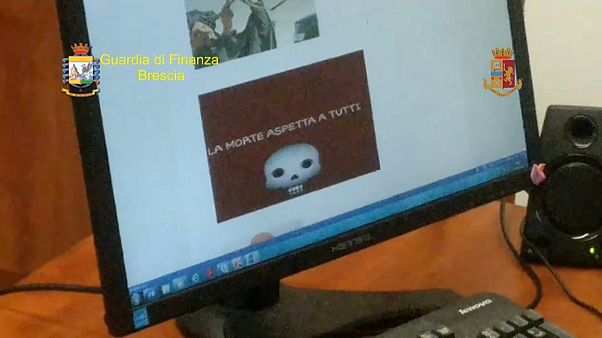 Беженец арестован за поддержку терроризма Беженец арестован за поддержку терроризма