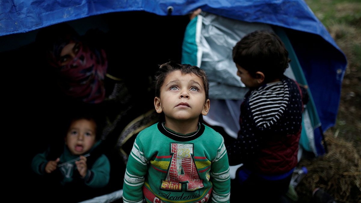 PRAKSIS και Safe Passage: Περίπλοκη η οικογενειακή επανένωση για τους ασυνόδευτους πρόσφυγες