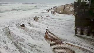 طوفان فلورانس با باران سیل آسا و باد شدید به سواحل شرقی آمریکا رسید