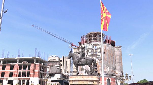 Macedónios devem aprovar mudança de nome do país Macedónios devem aprovar mudança de nome do país