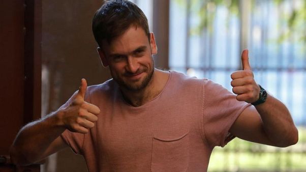 Участник Pussy Riot Петр Верзилов пришел в сознание (СМИ) Участник Pussy Riot Петр Верзилов пришел в сознание (СМИ)
