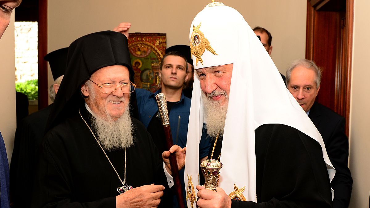 Ortodoks Camiası'nda ayrılık: Rus Ortodoks Kilisesi Fener Rum Patrikhanesi ile ilişkileri dondurdu