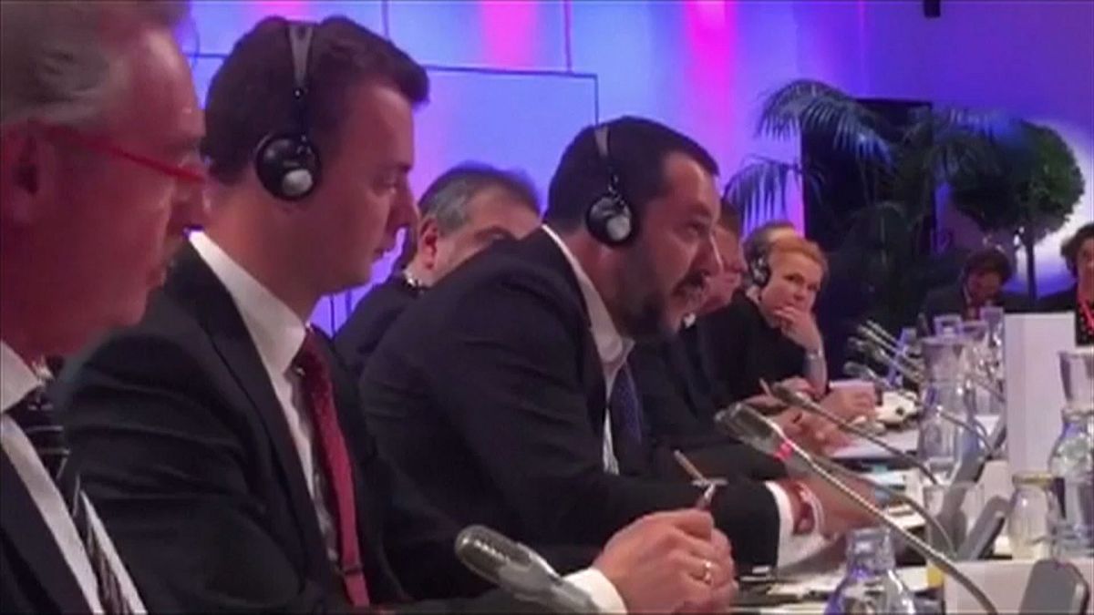شاهد: سجال حاد بين وزيرين أوروبين حول ملف الهجرة