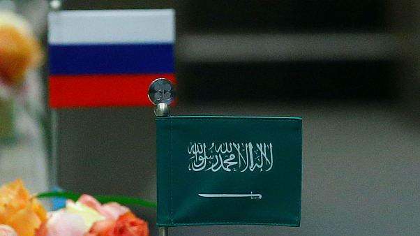 نماینده ایران در اوپک: عربستان و روسیه بازار نفت را به گروگان گرفتهاند نماینده ایران در اوپک: عربستان و روسیه بازار نفت را به گروگان گرفتهاند