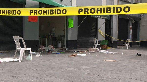 Mariachis assassinos no centro da Cidade do México Mariachis assassinos no centro da Cidade do México