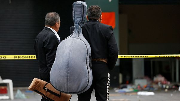 В Мексике ищут убийц в костюмах мариачи В Мексике ищут убийц в костюмах мариачи