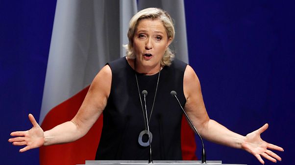 Le Pen lance sa campagne pour les européennes Le Pen lance sa campagne pour les européennes