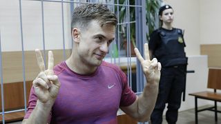 Zehirlendiği iddia edilen Pussy Riot üyesi tedavi için Almanya'da