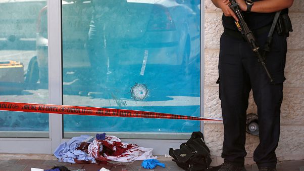Escena del ataque en el centro comercial. Escena del ataque en el centro comercial.