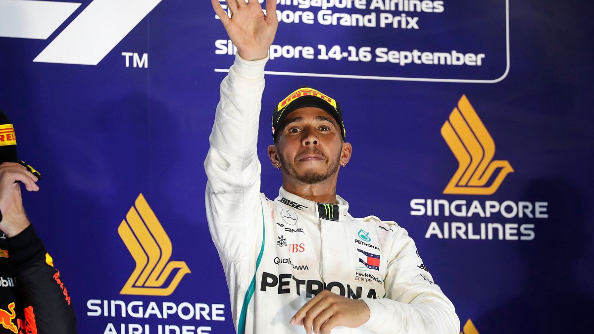 Formula 1'de Singapur Grand Prix'si Lewis Hamilton'un