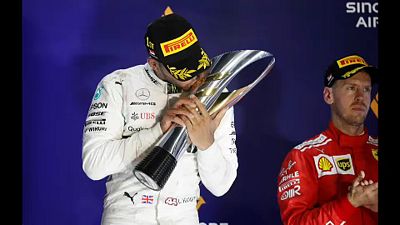 Hamilton vence GP em Singapura e reforça liderança no Mundial de F1