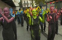 Lione danza per la pace: la Biennale torna in strada