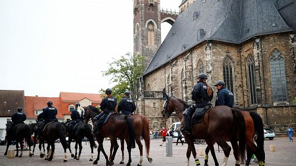 Cientos de neonazis alemanes marchan en la ciudad de Köthen Cientos de neonazis alemanes marchan en la ciudad de Köthen