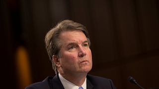 Mulher que acusa Kavanaugh sai do anonimato