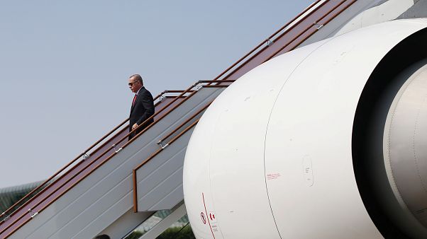 Ο Ερντογάν και το πολυτελές αεροπλάνο δώρο του εμίρη του Κατάρ! Ο Ερντογάν και το πολυτελές αεροπλάνο δώρο του εμίρη του Κατάρ!