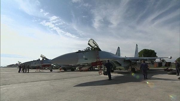 Un avion russe abattu par erreur par la défense syrienne Un avion russe abattu par erreur par la défense syrienne