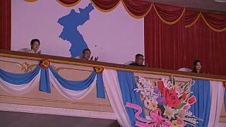 شاهد : زعيما الكوريتين في حفل موسيقي في بيونغ يانغ