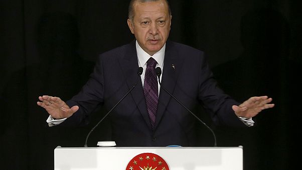 Gürsel: Türk ekonomisindeki temel sorun “güven” bunu da öncelikle Erdoğan'ın vermesi gerekiyor Gürsel: Türk ekonomisindeki temel sorun “güven” bunu da öncelikle Erdoğan'ın vermesi gerekiyor