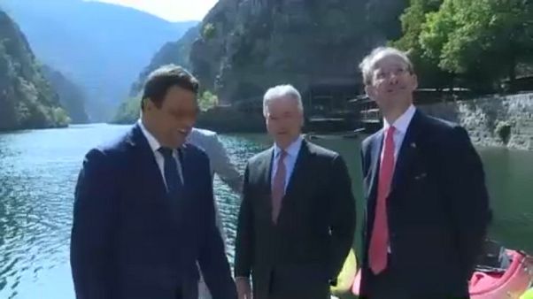 Γερμανία και Βρετανία στηρίζουν τη Συμφωνία των Πρεσπών Γερμανία και Βρετανία στηρίζουν τη Συμφωνία των Πρεσπών