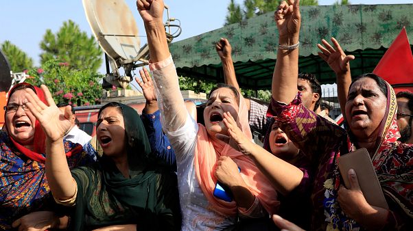 Jubel in Islamabad: Ex-Regierungschef Sharif aus Haft entlassen Jubel in Islamabad: Ex-Regierungschef Sharif aus Haft entlassen