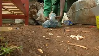 África Oriental le declara la guerra al plástico