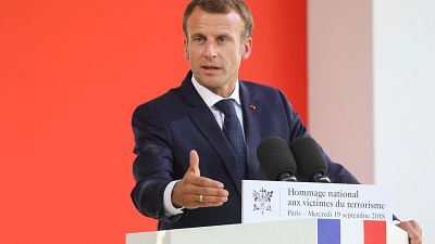Prügel und Rücktritte: Schwierige Zeiten für Emmanuel Macron