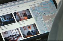 AB Komisyonu'ndan Airbnb'ye geçer not Facebook'a uyarı