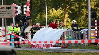 Unfall mit Zug und Lastenfahrrad: 4 Kinder kommen ums Leben