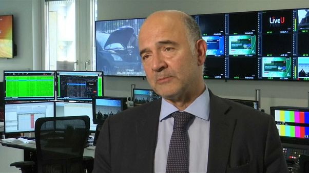 Moscovici: "Italia tenga debito sotto controllo" Moscovici: "Italia tenga debito sotto controllo"