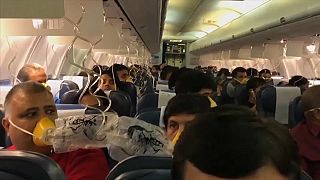 شاهد: أنوف مسافرين تنزف دما بسبب اختلال الضغط الجوي على متن طائرة هندية
