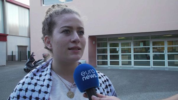 Ahed Tamimi, 17enne palestinese che schiaffeggiò i soldati Ahed Tamimi, 17enne palestinese che schiaffeggiò i soldati