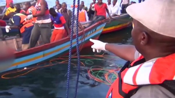 Naufrage d'un ferry en Tanzanie : au moins 126 morts Naufrage d'un ferry en Tanzanie : au moins 126 morts