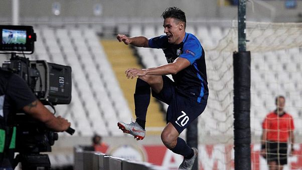 Liga Europa: Celebra un gol y desaparece de la imagen Liga Europa: Celebra un gol y desaparece de la imagen