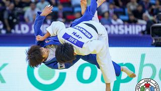 Los hermanos Abe mandan en la segunda jornada del mundial de judo